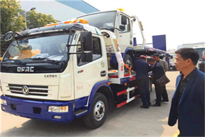 顺德汽车道路救援拖车价格